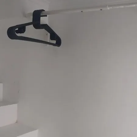 By Avenida Da Liberdade Lisboa